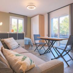 Charming Studio Balcony and Garrigue View