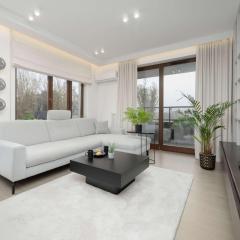 Elegant Apartment with Air Conditioning, Office and Underground Parking by Renters Prestige