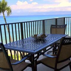 Oceanfront Whale Watching 2 Kings and Sofa Bed