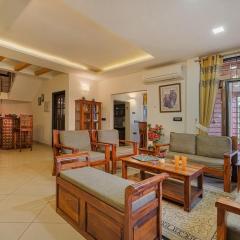 Alaya Stays Golden Meadow Villa