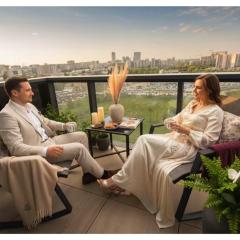 Cortina North - Skyline Studio with City Views