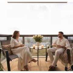 Cortina North - Modern Studio Apartment with Balcony