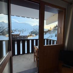 Méribel Mottaret C1 - Studio cabine pied des pistes et face aux montagnes