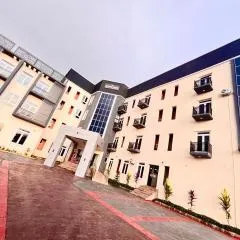 UPGATES-HOMES & SUITES - Housity