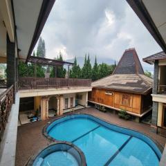 Navastay Mountain View Hotel & Pool - Puncak