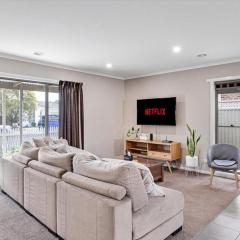 Spacious 3-Bed Home Perfect for Families & Groups