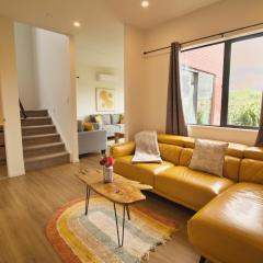 Beautiful Brand New Modern Living Getaway