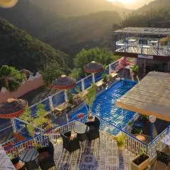 Auberge Les Montagnes du Paradis Your Hidden Retreat in Paradise Valley