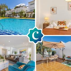 Chic Dream Home, Rooftop BBQ, 9 Pools, Golf Views