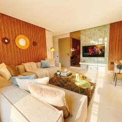 Maya Suites - Seaside Luxury Apartment