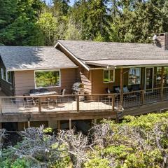 Eagles Watch by AvantStay Large Deck w Views