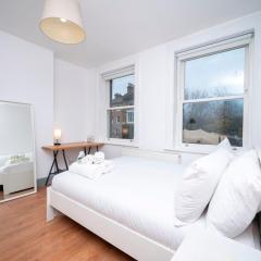 Stylish Home in SE4 - perfect for 5 - Pass the Keys