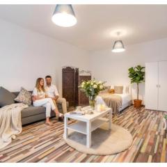 Stylish Studio Near National Arena with High-Speed WiFi