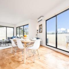 Spire House - Spacious 3B2B Free Parking Onsite
