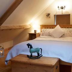 The Barn, rustic country cottage dog friendly