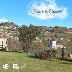 Face à la Citadelle - Jardin & Parking privé