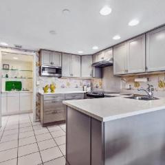 Bright Two-Bedroom Waterfront Retreat With Scenic Balcony Views