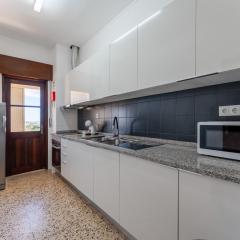 Cosy 3Bdr Flat near University by LovelyStay