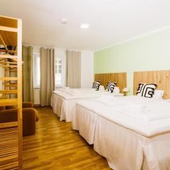 Stadtpark Apartments by stay awesome