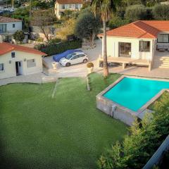 FRGK Villa Contemporaine Studio Indépendant Piscine, Calme Vue Dégagée