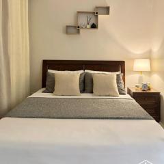 Solace 1BR Brenthill Condo w Balcony nr SM