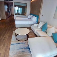 Little Kun - A La Carte Hạ Long Homestay view Biển