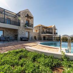 Villa Seiri by PosarelliVillas