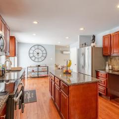 Lakeview Family Retreat Newly Renovated 4BR House