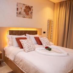 R109- Outstanding 1 BR Aprt with Great View