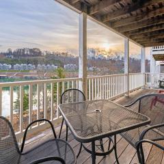 Family-friendly Home Hot Tub Lake View & Pool Access