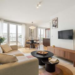 Eiffel Tower - Exclusive loft with terrace jacuzzi and lift