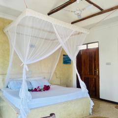 Comfort En-suite Double Room with Balcony and AC