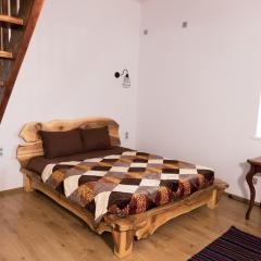 Cazare-LaBadeaMircea