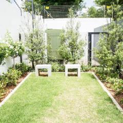 High End 93 On New Stay