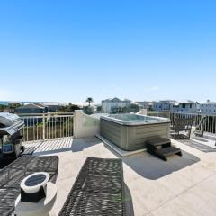 Ocean Breeze l Amazing Gulf Views l Sunset Rooftop deck with Hot tub l 4 Bikes and 1 Beach chair set up