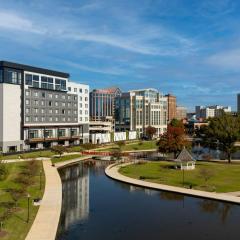 Trilogy Hotel Huntsville, Autograph Collection
