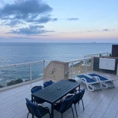 Oceanfront 3BR Penthouse Luxury & Views in Sliema