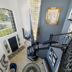 Spacious Luxury 5BR, Office Peaceful House