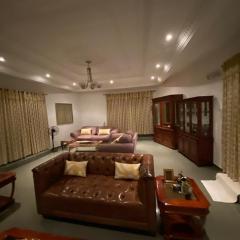 Luxury Villa Ensuite Room 4