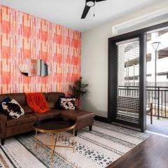 Lux 1BR Near Downtown & Domain Pool, Gym