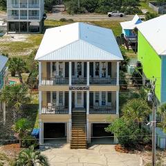 Tuxedo Flats by GSVR - Beachside with Dual Living Areas & Backyard with Pools - FREE Activities and Golf