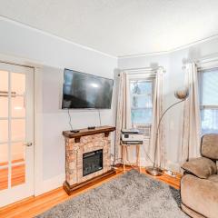 Fits14, 6BR, 2Full Apartments, 2Full Kitchens, Laundry