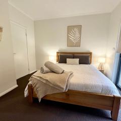 One Bedroom Townhouse near Caves Beach