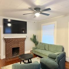 Cottontown Bungalow - Fast WiFi - Walk Downtown