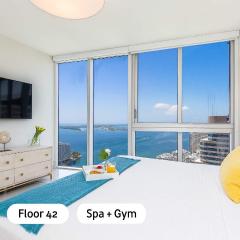 MVR - Luxury High-Rise Near Everything