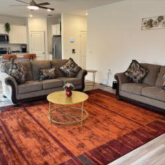 The Orchid house !! Your home away from home Gateway to Yosemite & UC Merced