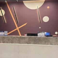 IU Hotels· Wuhan Jianghan Road Metro Station