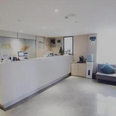 Green Tree Inn Express Shanghai Bund Yuyuan Xiaonanmen Metro Station