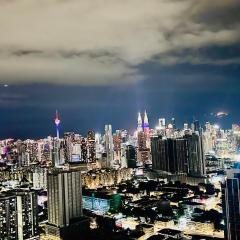 TRION KL Sky Suites KLCC View