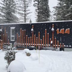 Spa & River view - Le Conteneur Cache